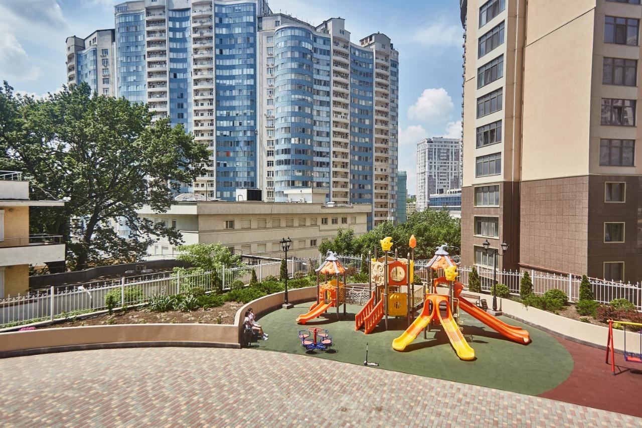 Ultramarinn Hotel Одесса Экстерьер фото
