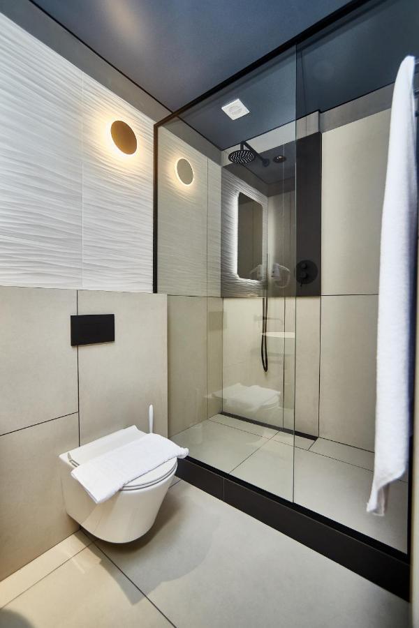 Ultramarinn Hotel Одесса Экстерьер фото