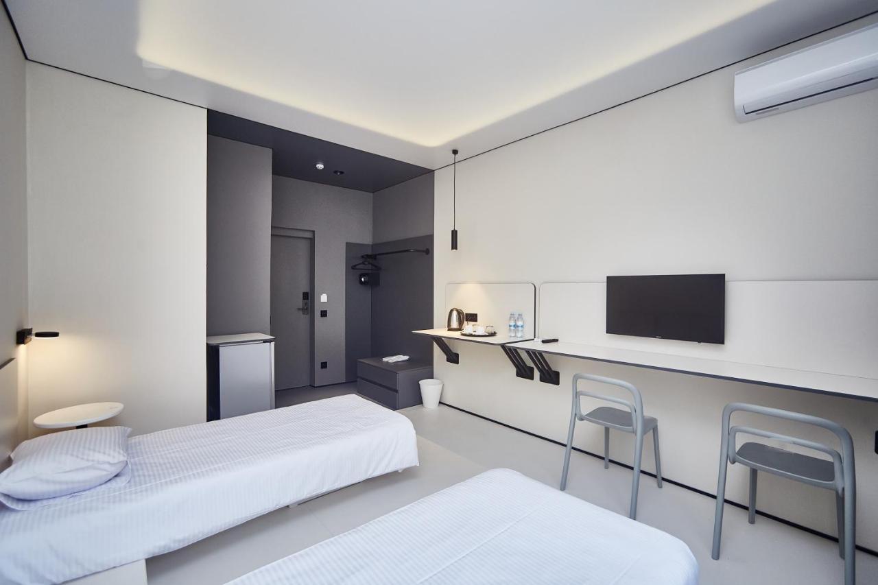 Ultramarinn Hotel Одесса Экстерьер фото