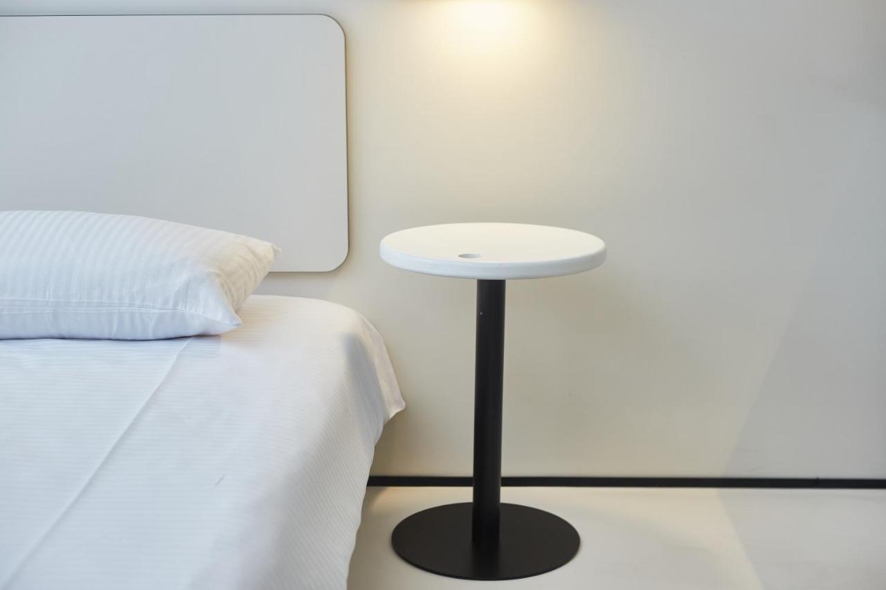 Ultramarinn Hotel Одесса Экстерьер фото