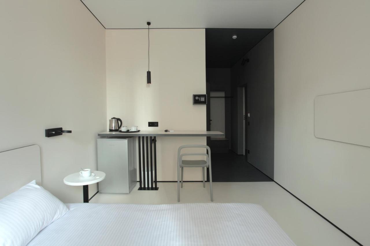 Ultramarinn Hotel Одесса Экстерьер фото