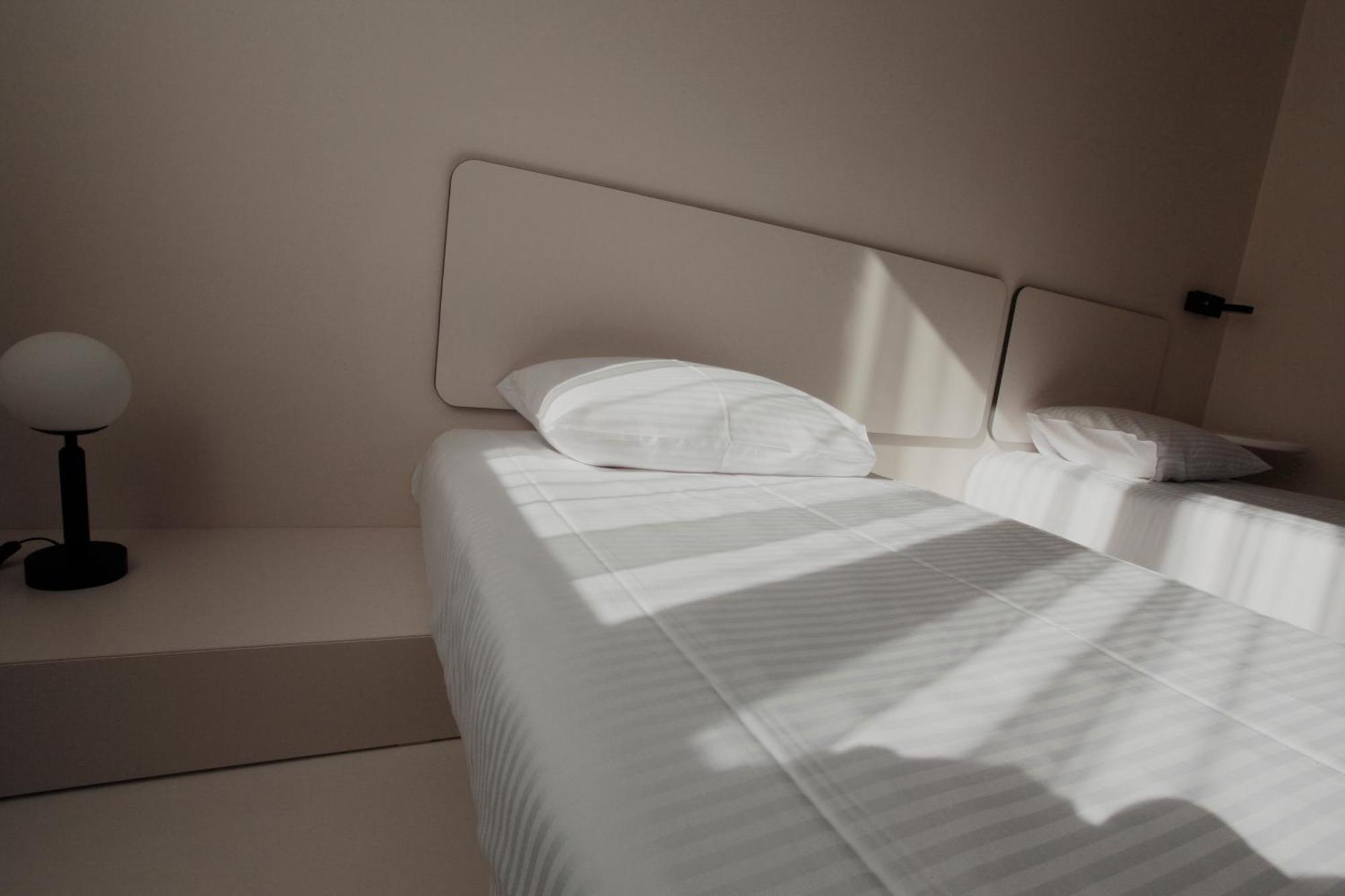 Ultramarinn Hotel Одесса Экстерьер фото