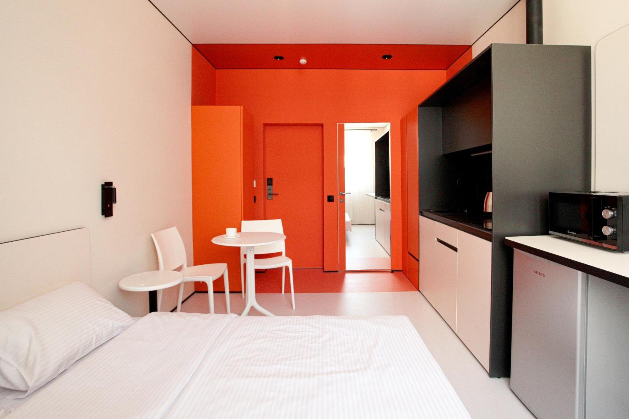 Ultramarinn Hotel Одесса Экстерьер фото