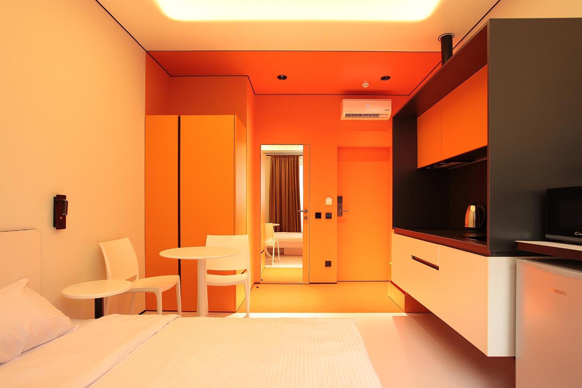 Ultramarinn Hotel Одесса Экстерьер фото
